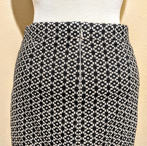 J. CREW black and white abstract skirt (size 2) - Picture 5 of 8